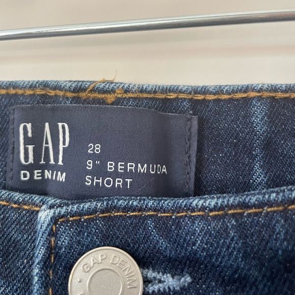 LONG DENIM MOM SHORTS - Picture 2 of 5